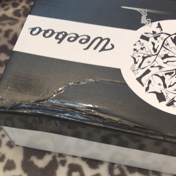 Weeboo V-Cut Block Heel Bootie Wheat Size 8.5 8 - Picture 5 of 16